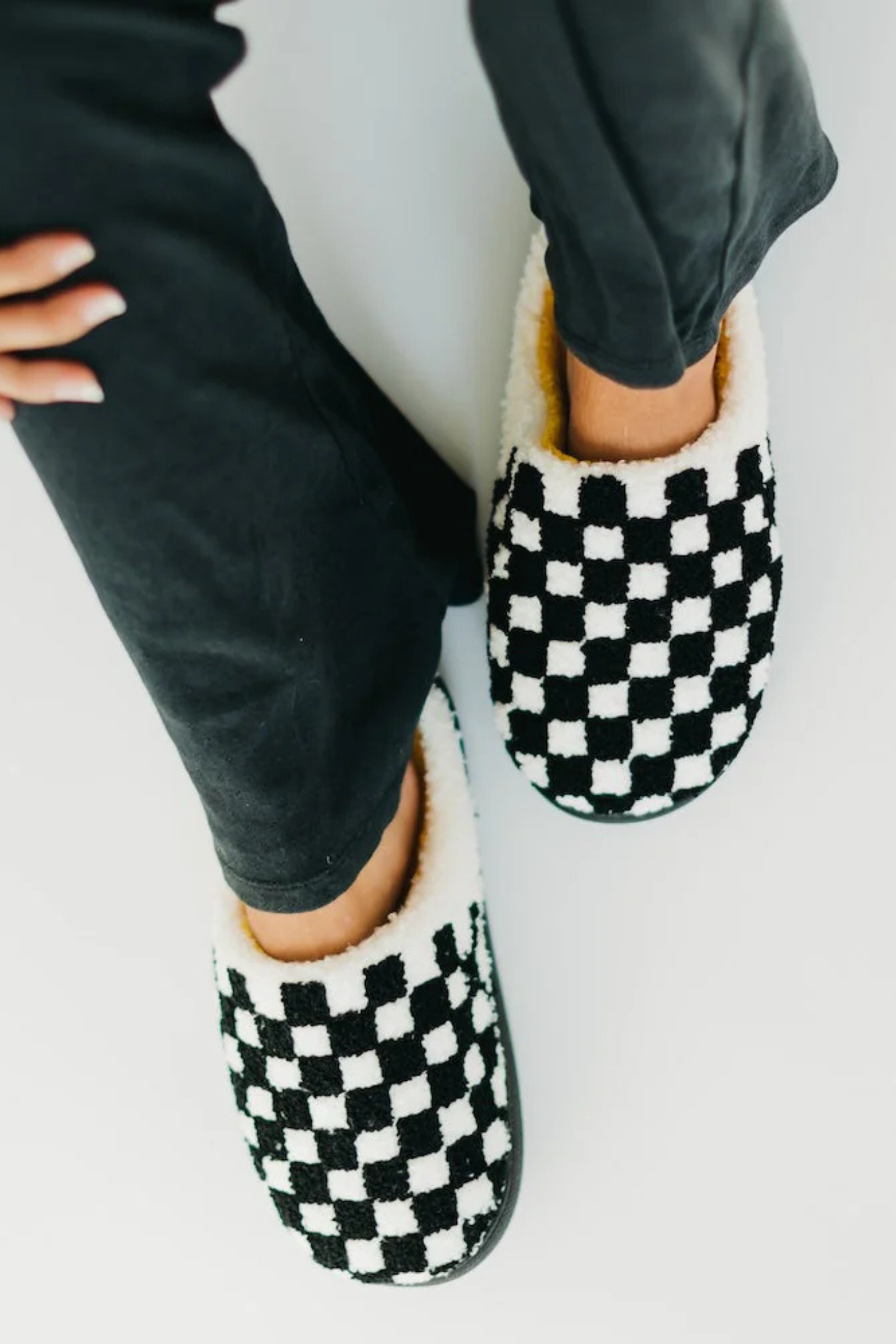 Cure Checkered Slippers