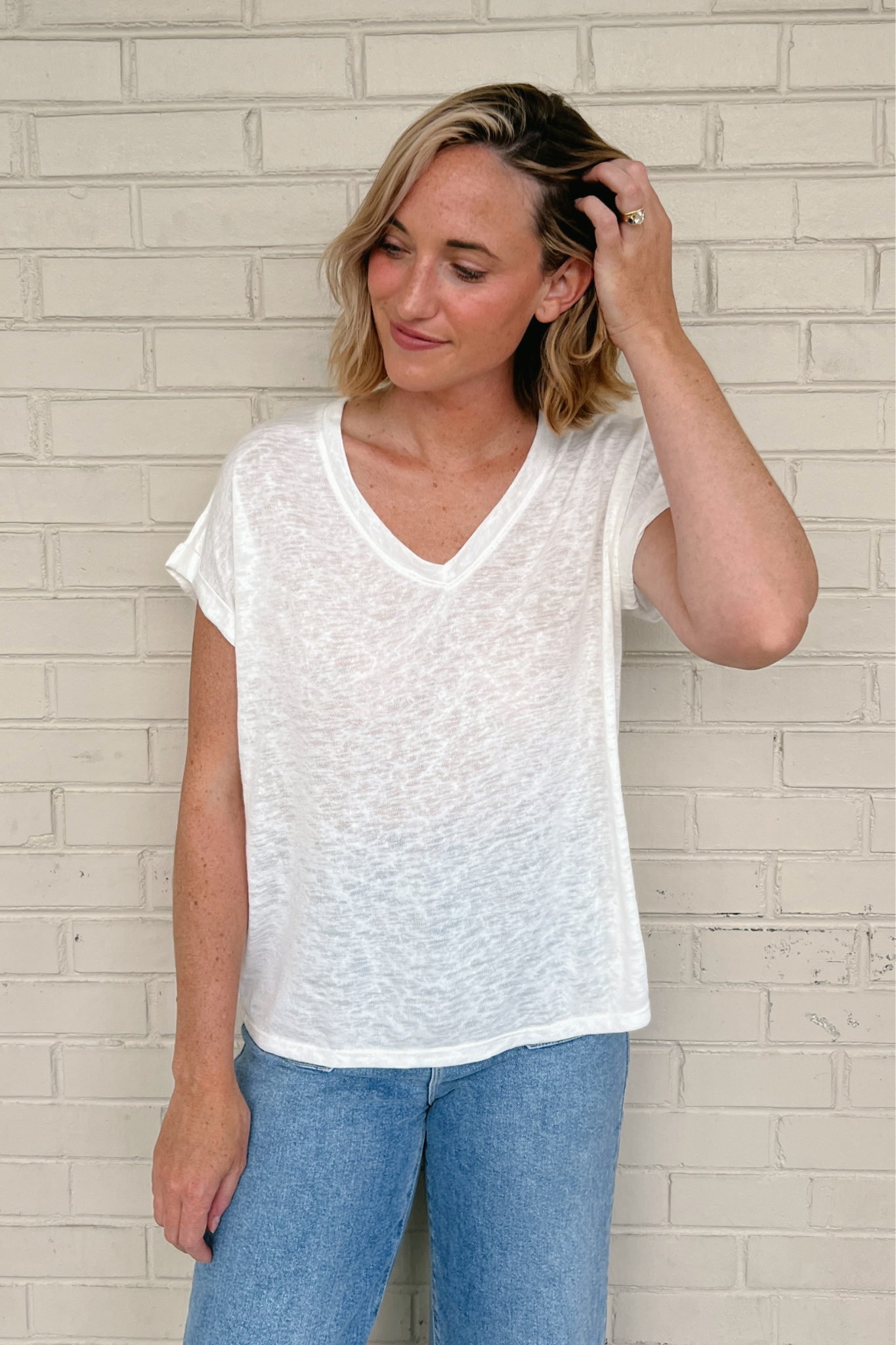 Wasabi and Mint | V-Neck Tee Ivory | Sweetest Stitch Richmond 