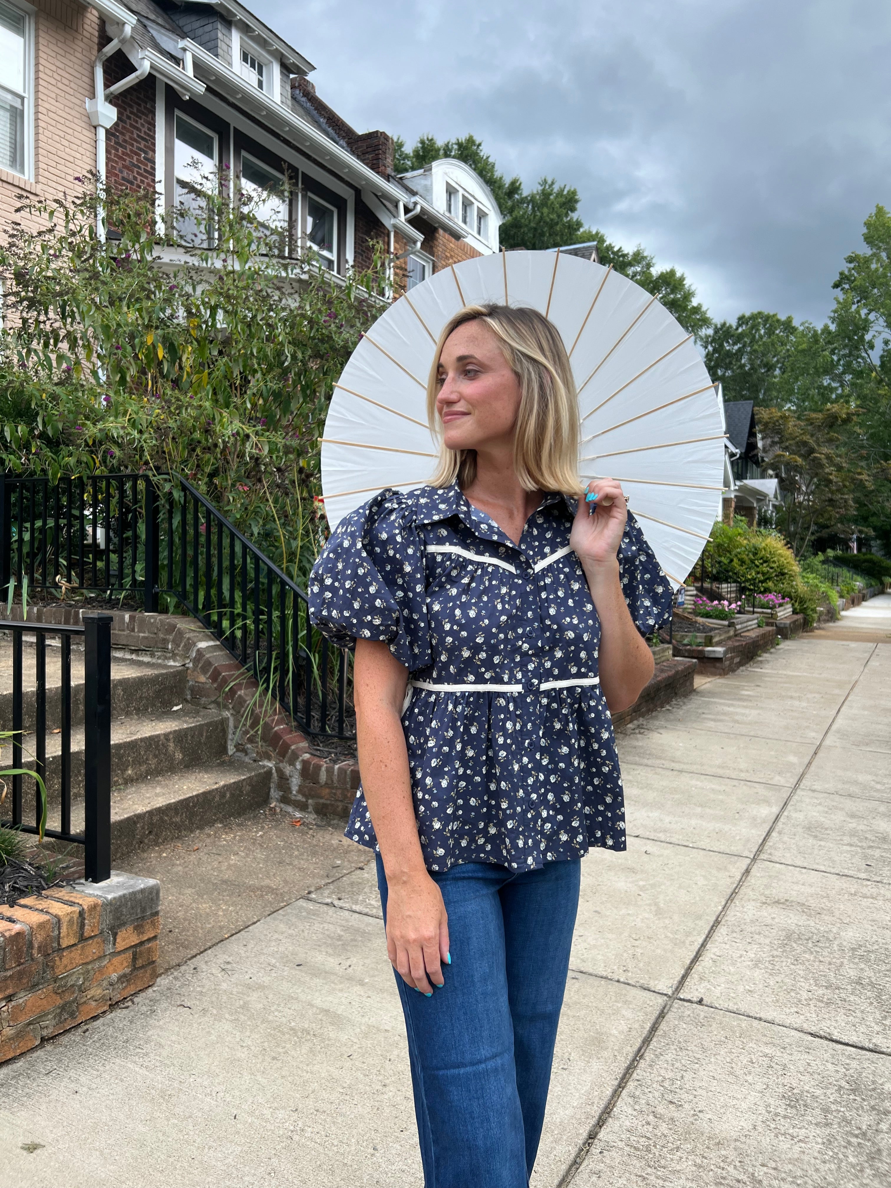 Entro | Navy Floral Puff Sleeve Top | Sweetest Stitch Richmond