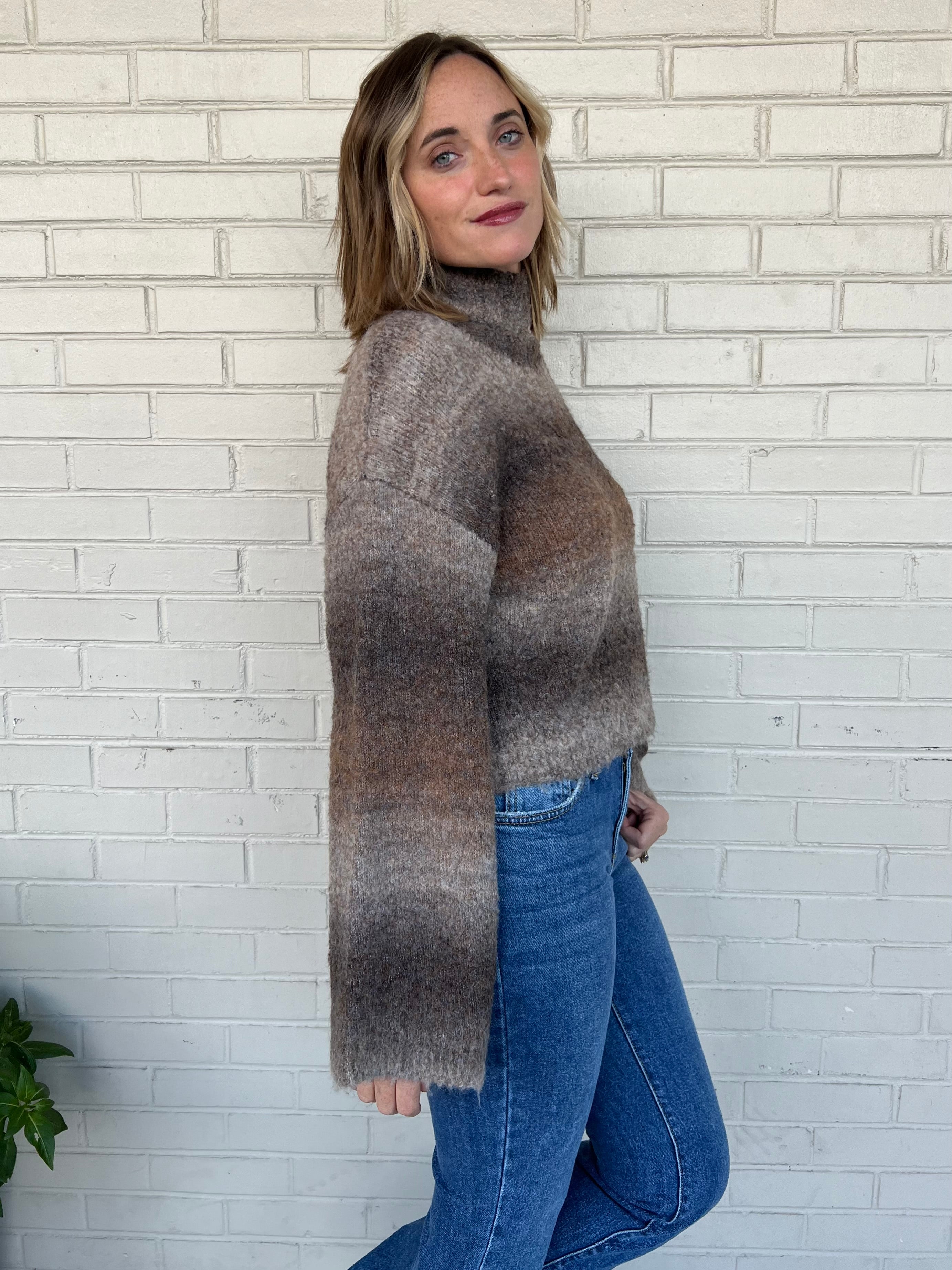 Promesa | Just A Glimpse Turtleneck Sweater | Sweetest Stitch