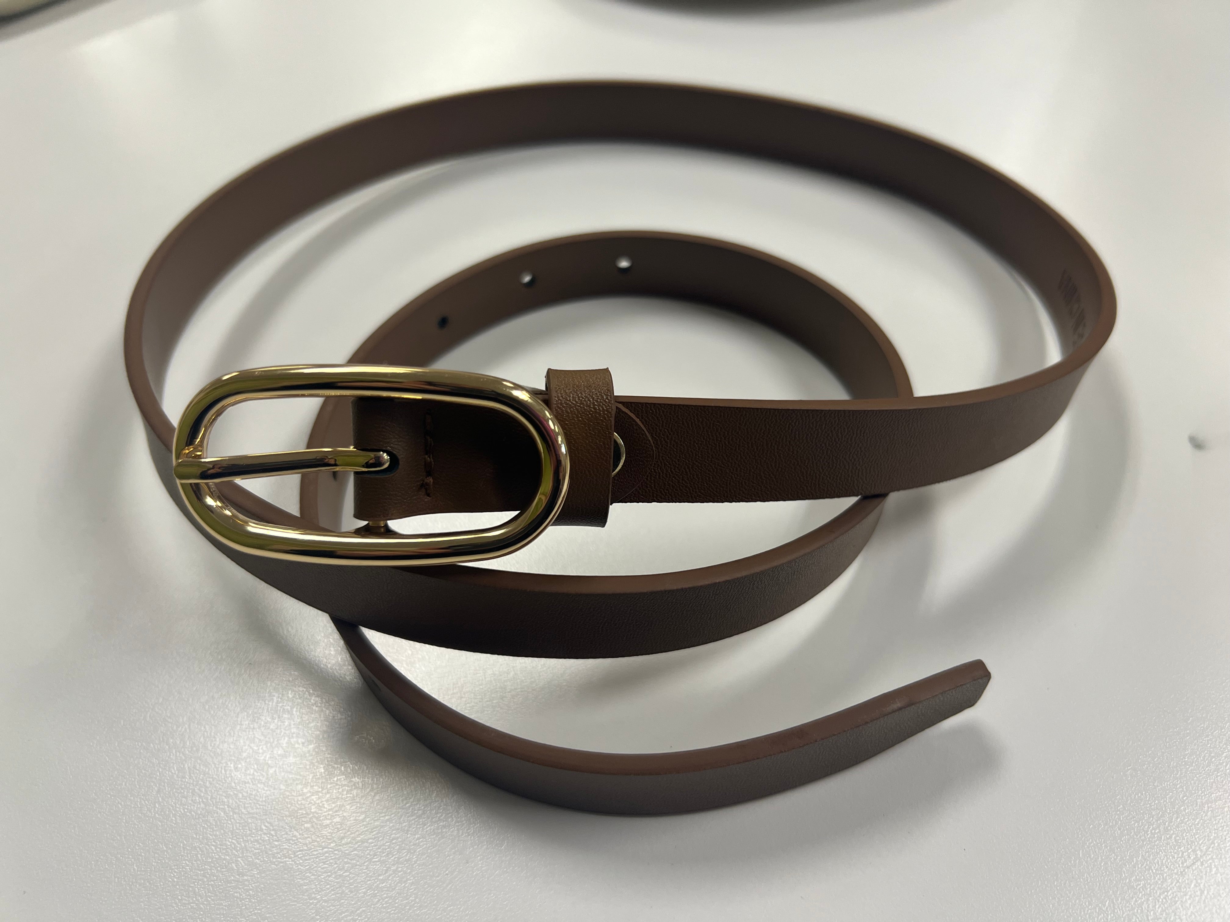 Oval Buckle Belt